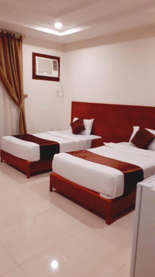 Iwan Alandalusia Al Ajaweed Aparthotel Jeddah Exterior photo